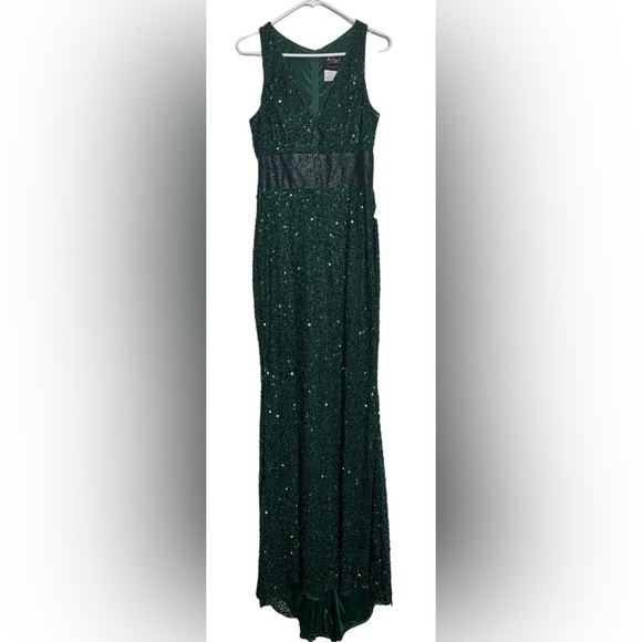 💚 NWT! Mac Duggal Emerald Sequin & Bead Dress - Picture 2 of 15